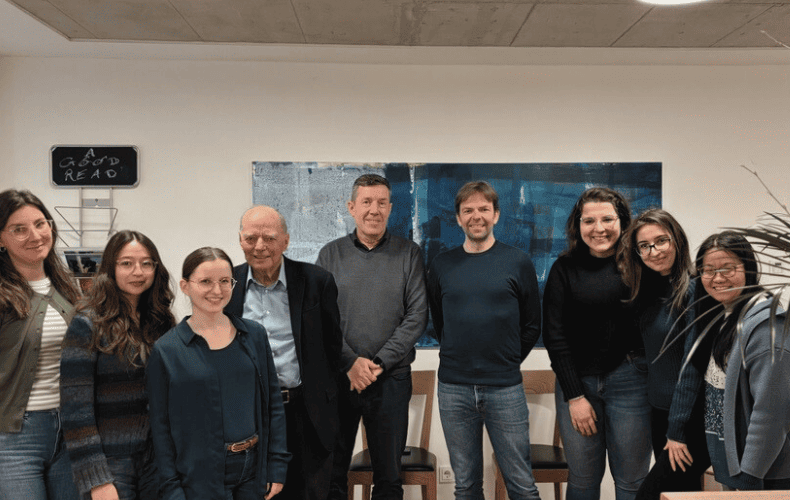 Das Cambridge Institut wird 64! Wir sagen Danke! Das Cambridge Institut wird 64! Wir sagen Danke!