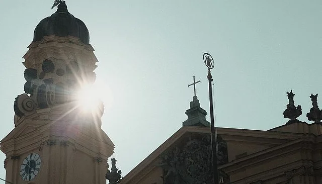 Feiertag am Freitag, 1. Mai Feiertag am Freitag, 1. Mai