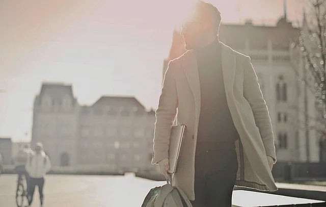 BUSINESS CERTIFICATED BUSINESS CERTIFICATED